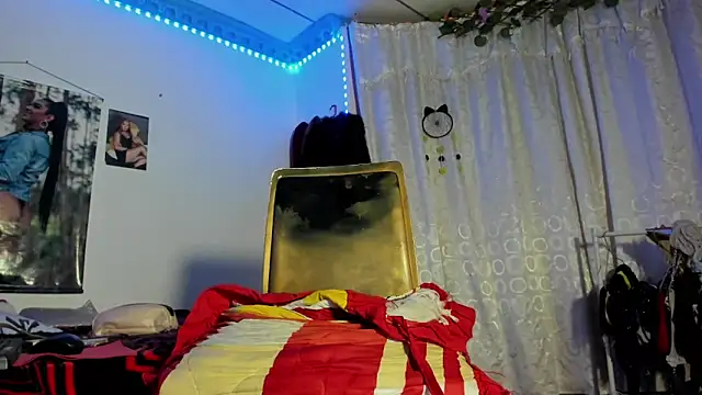 Amberbrown18 live sex cam