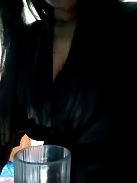 Saniya76's cam snapshot