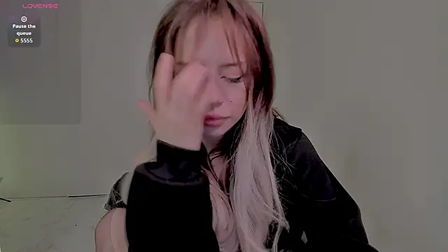 KellyBarton's cam snapshot