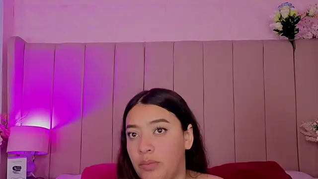 MollyBigBoobs12's cam snapshot