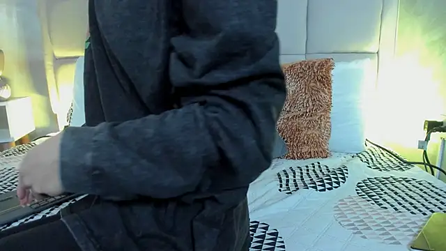 Hecatee_77's cam snapshot