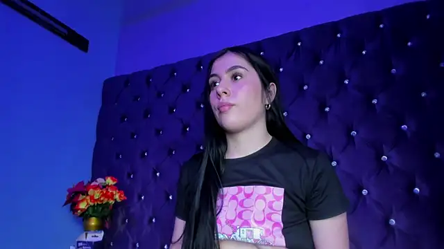 Victoria_14's cam snapshot