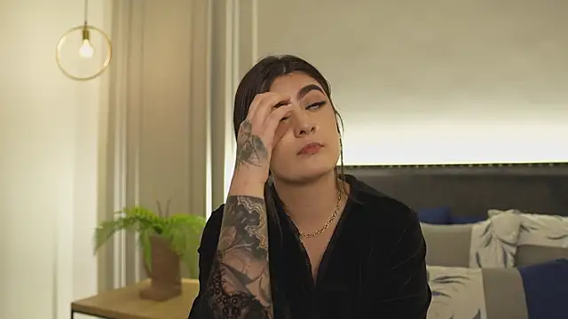 IrisBaker's cam snapshot