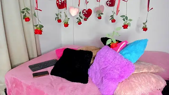 ebony_cutte's cam snapshot