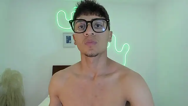 hardcoreheat_ind's cam snapshot