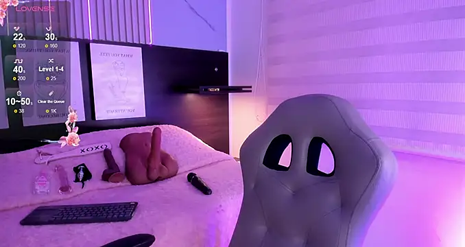 Violet_spencer's cam snapshot