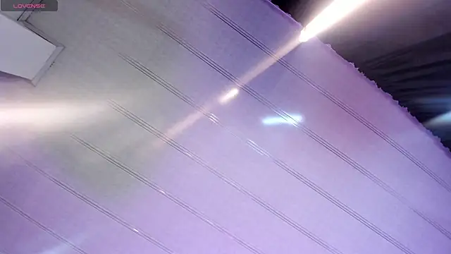 eimyy_rouse's cam snapshot