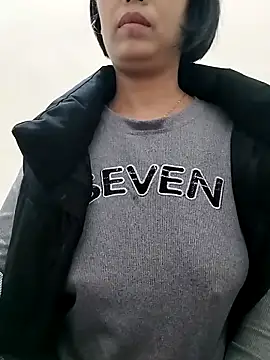 love_sexy090's cam snapshot