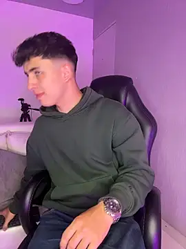 AdrianRinaldi live sex cam