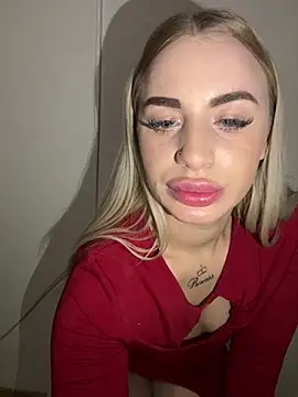 RuxyCatrina's cam snapshot