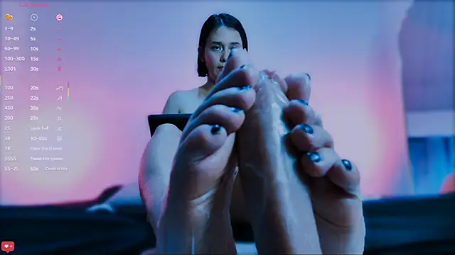 ScarlettRedsins's cam snapshot