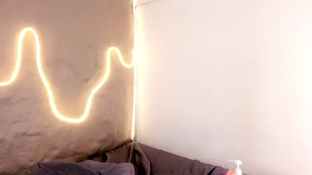 Shanntal_'s cam snapshot