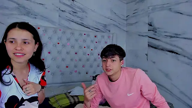 Ari_and_Storm live sex cam