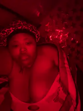 Chocolatebunnyxx96's cam snapshot