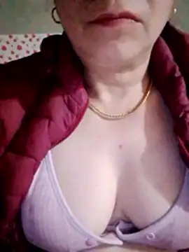 small-house123's cam snapshot