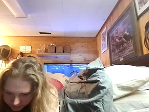 Ryan_and_Aurora live sex cam