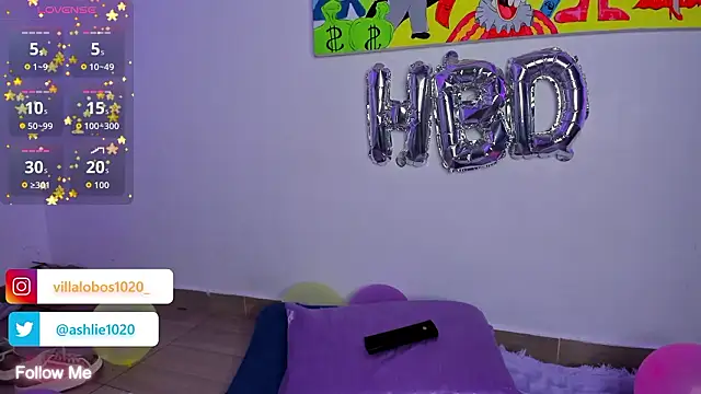 MiaVillalobos live sex cam