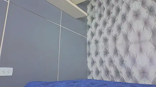 Hilary-banks live sex cam