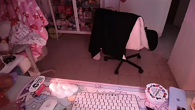 kaithra's cam snapshot