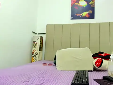 kittysex18's cam snapshot