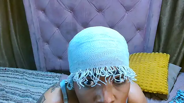 AFRICANGODDESSXXX's cam snapshot