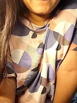 Lush_piya live sex cam