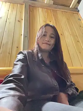 phungtiti live sex cam