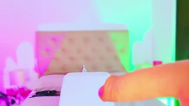 CharlootteEvans's cam snapshot