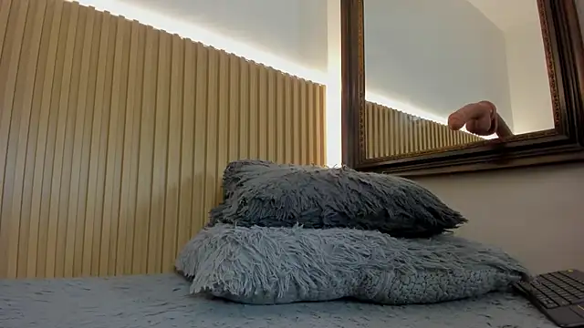 Annie_paradise17's cam snapshot