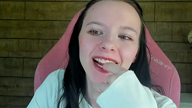 ArinaKubrick live sex cam