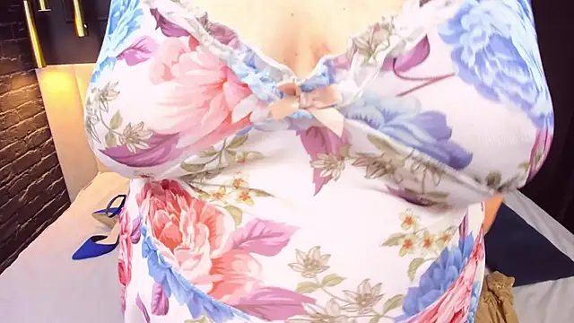 JillMild's cam snapshot