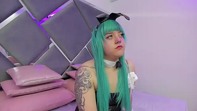 Charlotte_Myers's cam snapshot