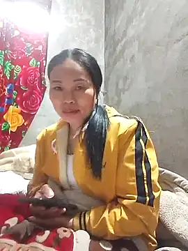 Maikha08 live sex cam