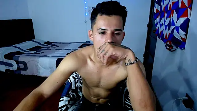 freddy_romas live sex cam