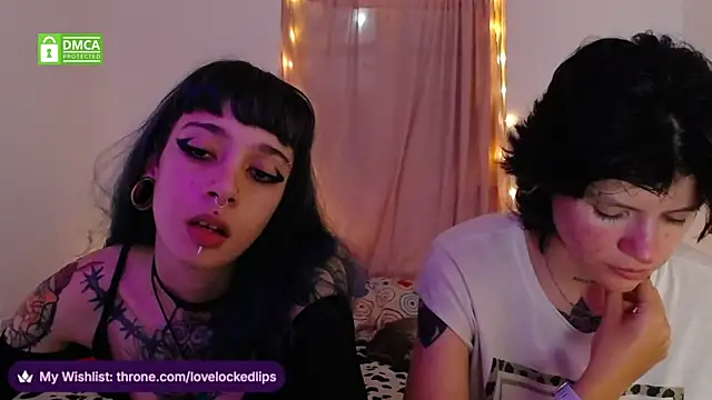 lovelockedlips live sex cam