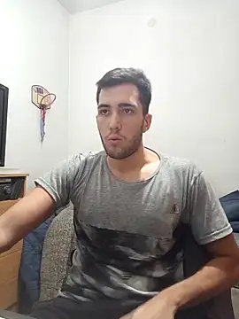 agustinn_r live sex cam