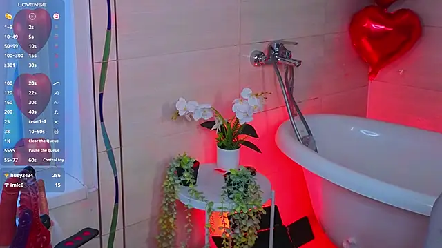 WICKEDEMBER's cam snapshot