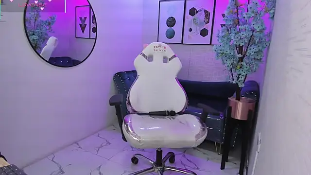 Tiara_rr's cam snapshot