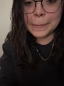 KittyTatts live sex cam