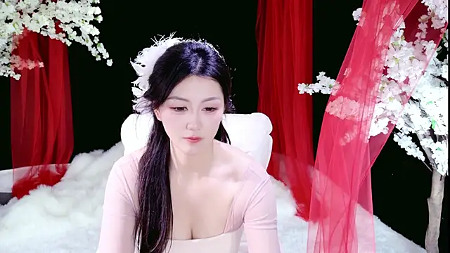 Shining-Elle live sex cam