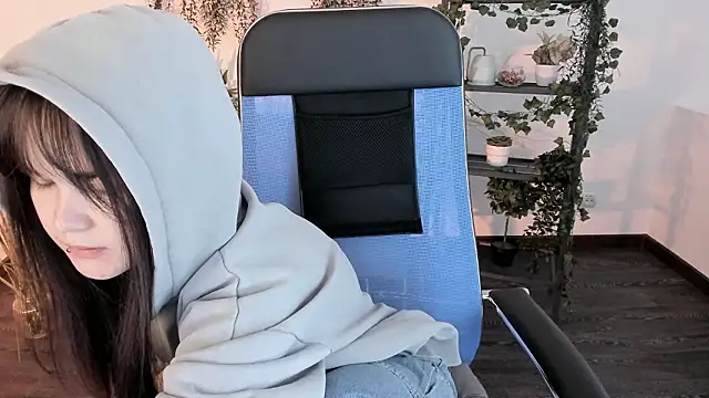 Elainebeness's cam snapshot