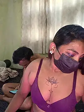 Trending_Couple live sex cam