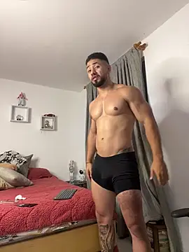 Ezzio_Scolaro live sex cam