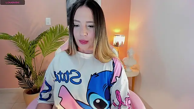 HannaMiller_1's cam snapshot