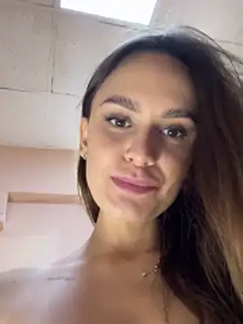 AllaTousNew's cam snapshot