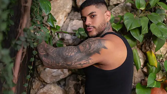 LuigiVitale_1 live sex cam