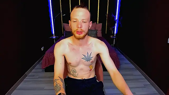 LandonMalone's cam snapshot