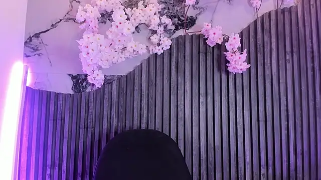 Kitty_Bms_'s cam snapshot