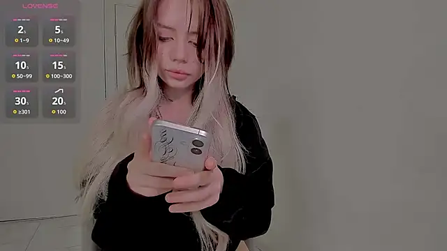 KellyBarton live sex cam