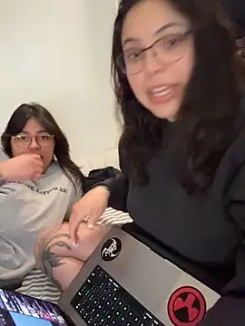 KittyTatts live sex cam